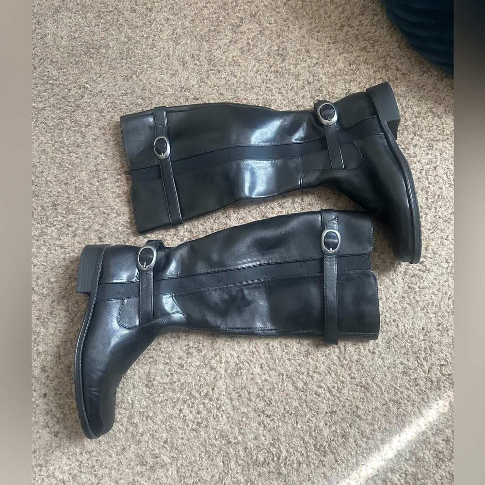 AEROSOLES Black Boots